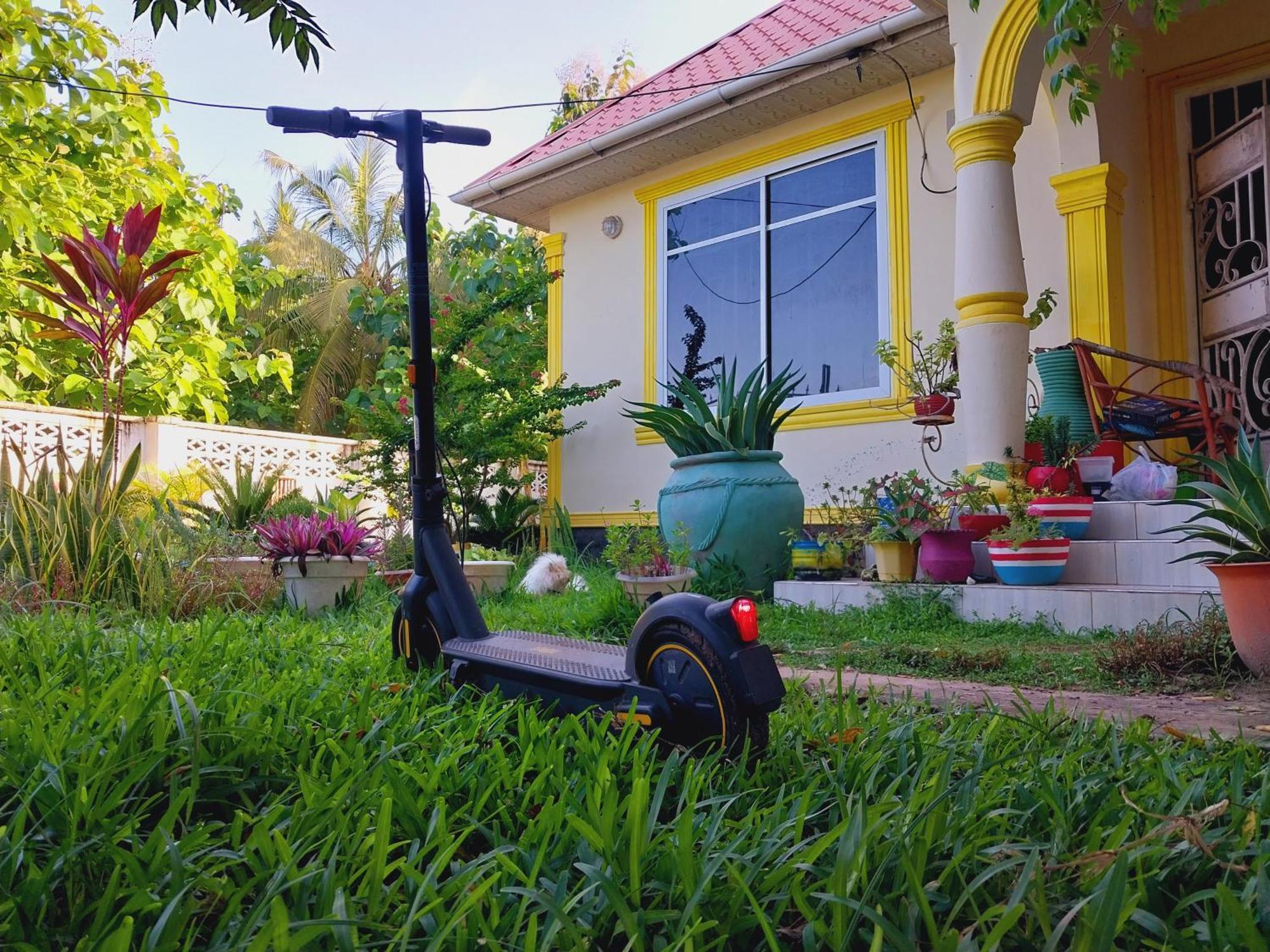 L&J Modern Backpackers Kigamboni Beach House Bed & Breakfast Darüsselam Dış mekan fotoğraf
